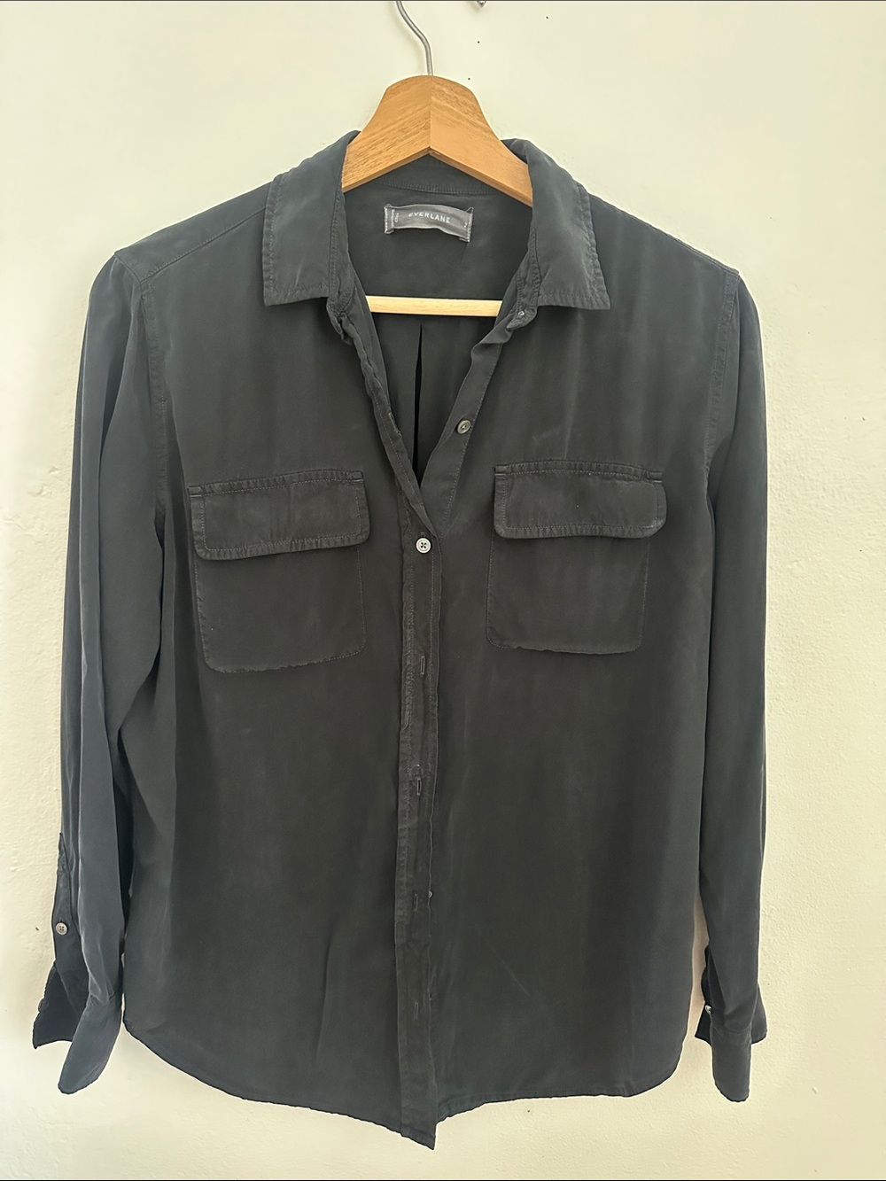 Everlane washable silk Button-Down Shirt with Chest Pockets